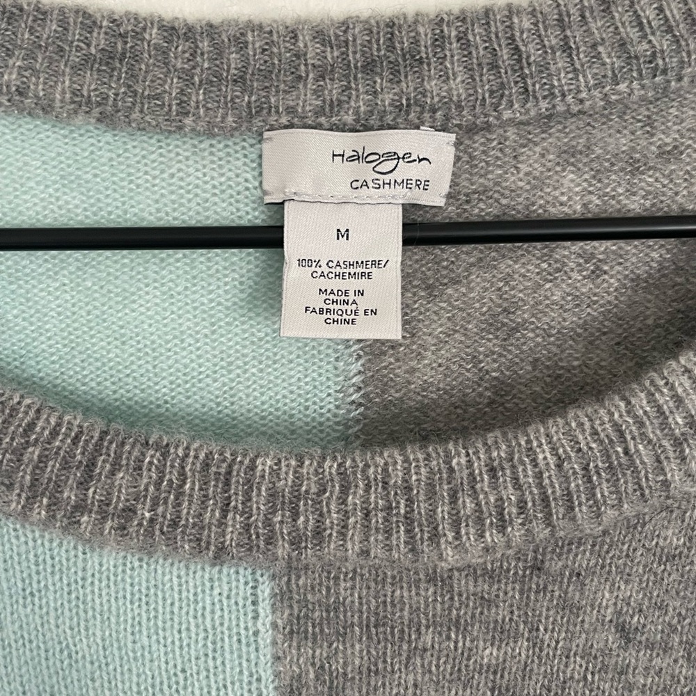 Halogen Color-block Cashmere Crew Neck Sweater - Picture 4 of 5